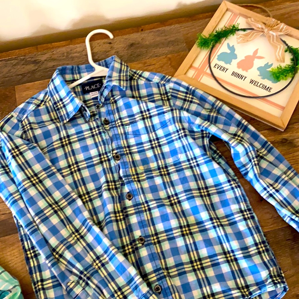 Sold ❌❌❌Children’s Place button down spring 🐣 Easter boys shirt M(7/8)